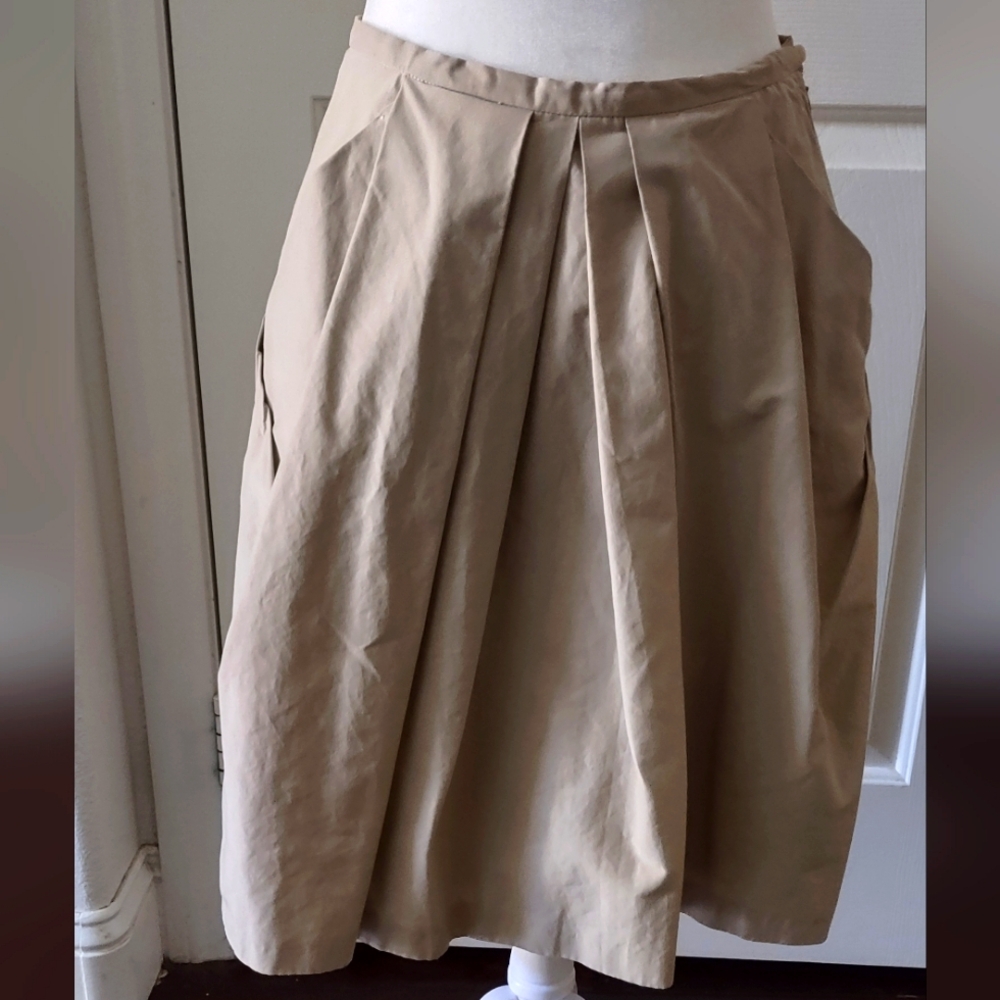 Women's Structured Pleated Midi Skirt